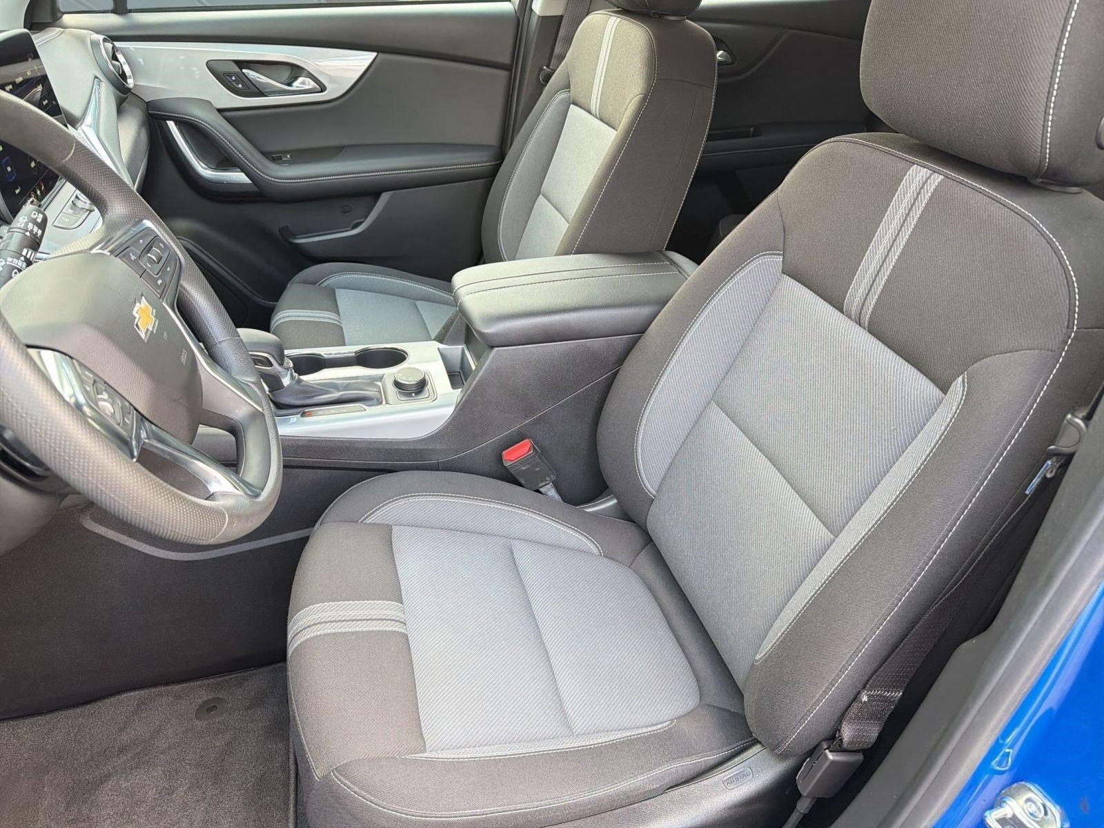 Certified 2024 Chevrolet Blazer LT w/ Convenience Package image 5