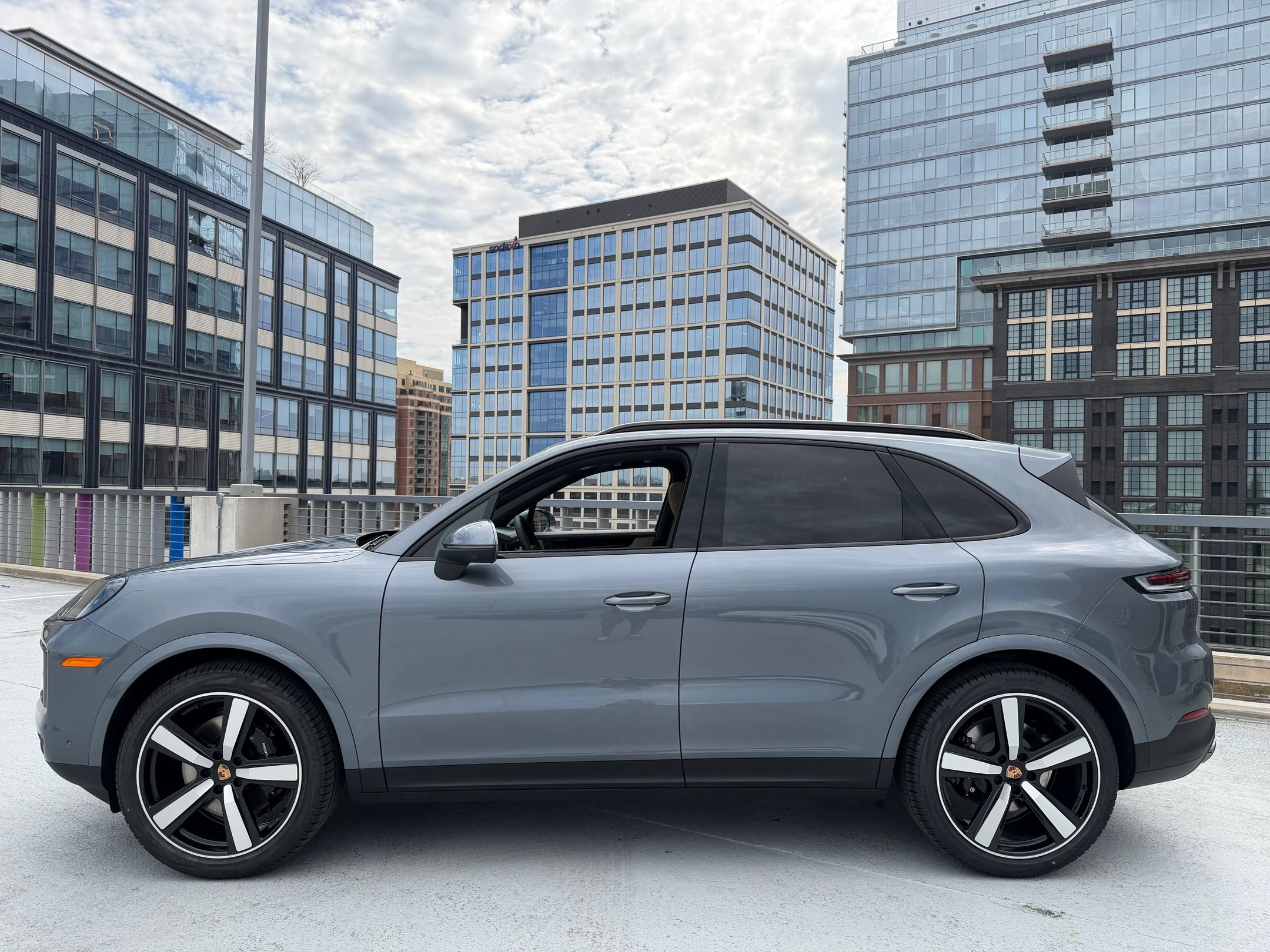 Certified 2026 Porsche Cayenne AWD/4WD image 2