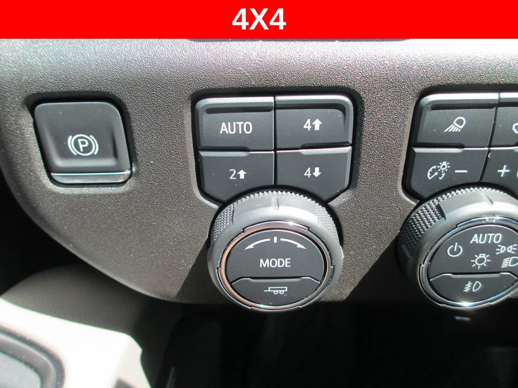 Certified 2024 Chevrolet Silverado 2500 ZR2 w/ Technology Package AWD/4WD image 30