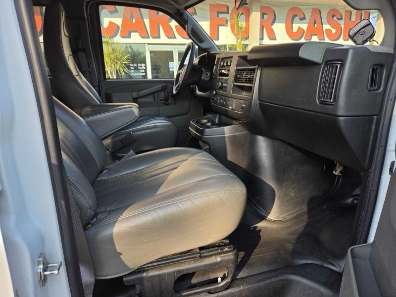 Used 2024 Chevrolet Express 3500 LS RWD image 11