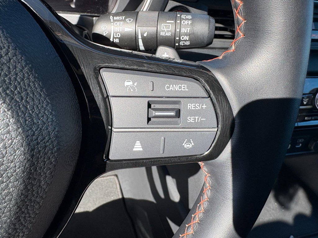 Certified 2024 Honda Pilot Sport image 14