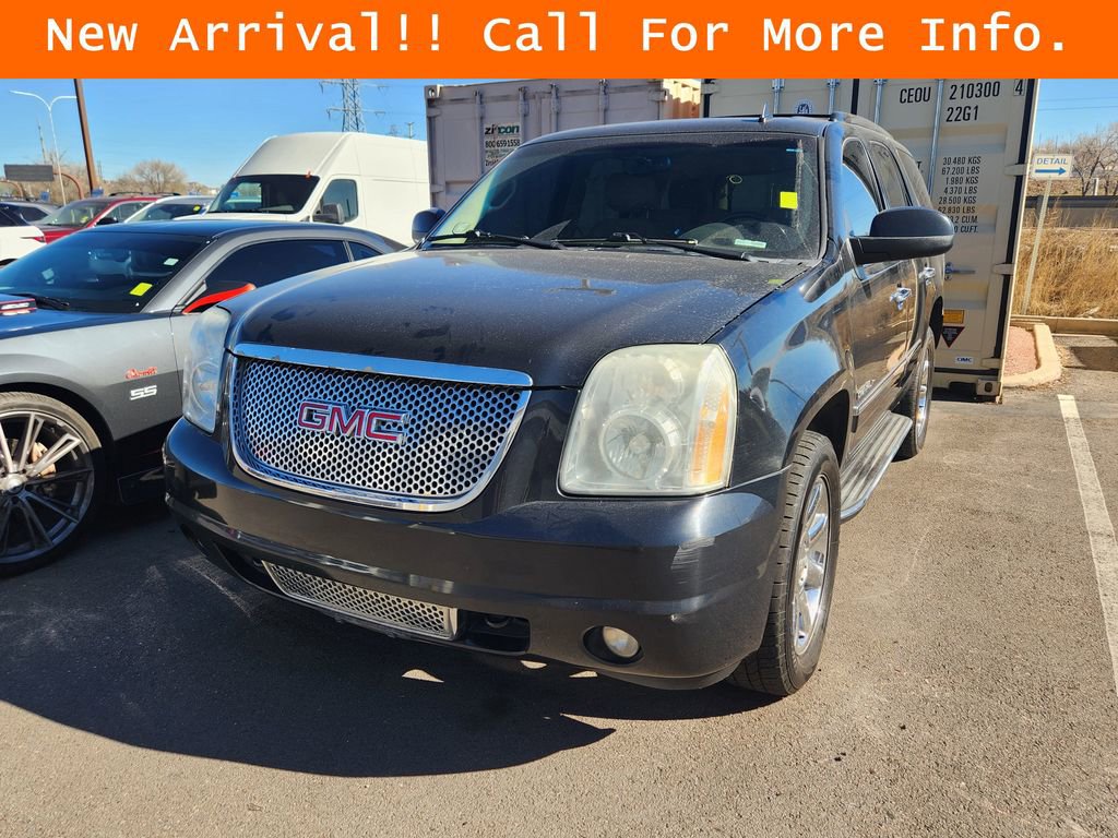 Used 2011 GMC Yukon Denali image 4