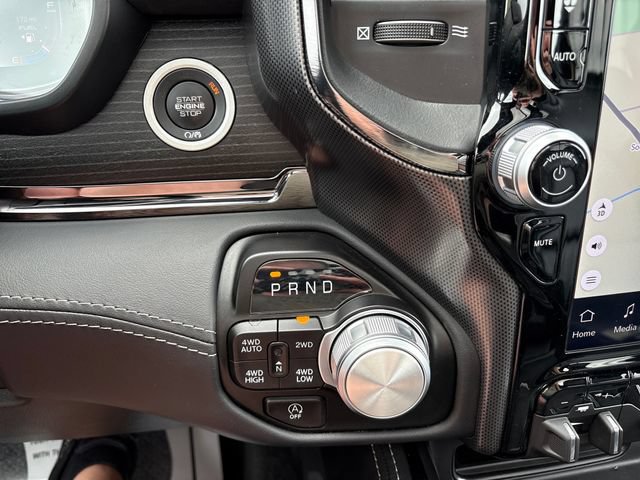 Used 2024 RAM 1500 Limited AWD/4WD image 18
