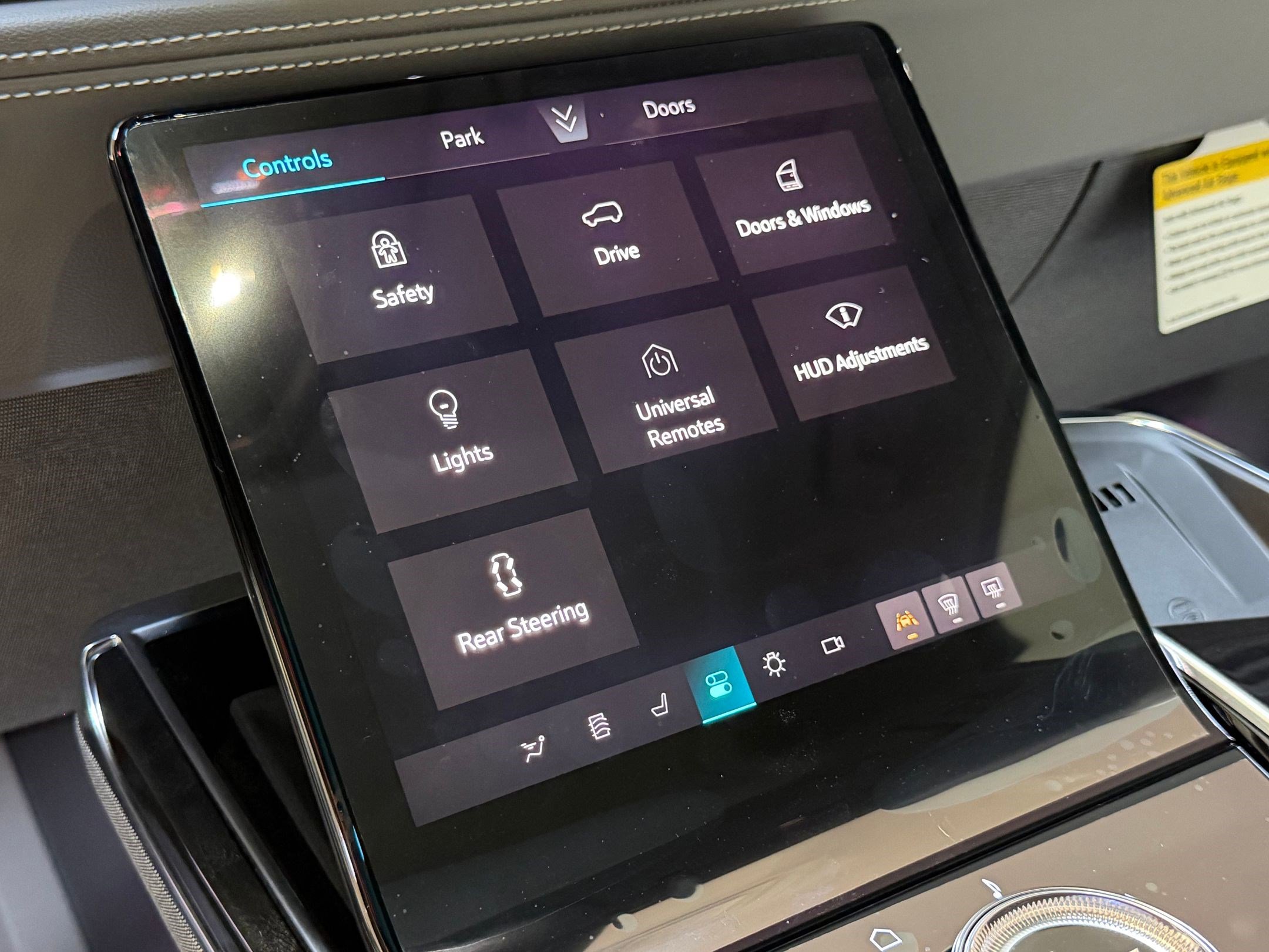 New 2026 Cadillac Escalade IQL Sport 1 AWD/4WD image 38