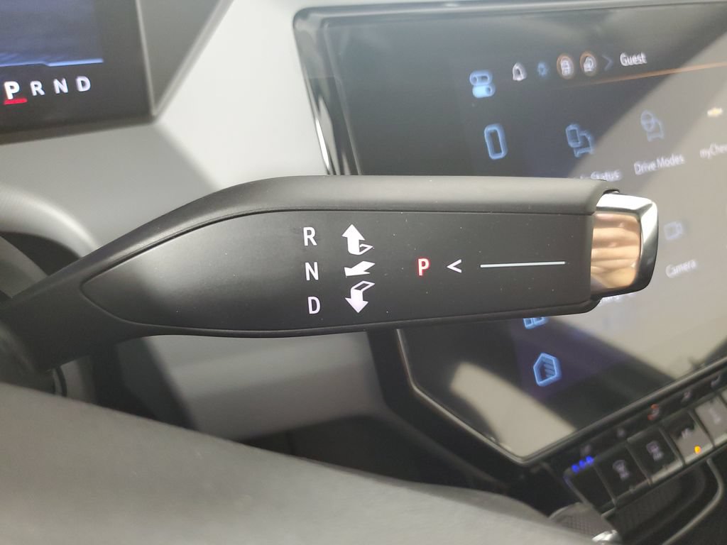 New 2027 Chevrolet Bolt RS w/ Super Cruise Package FWD image 19