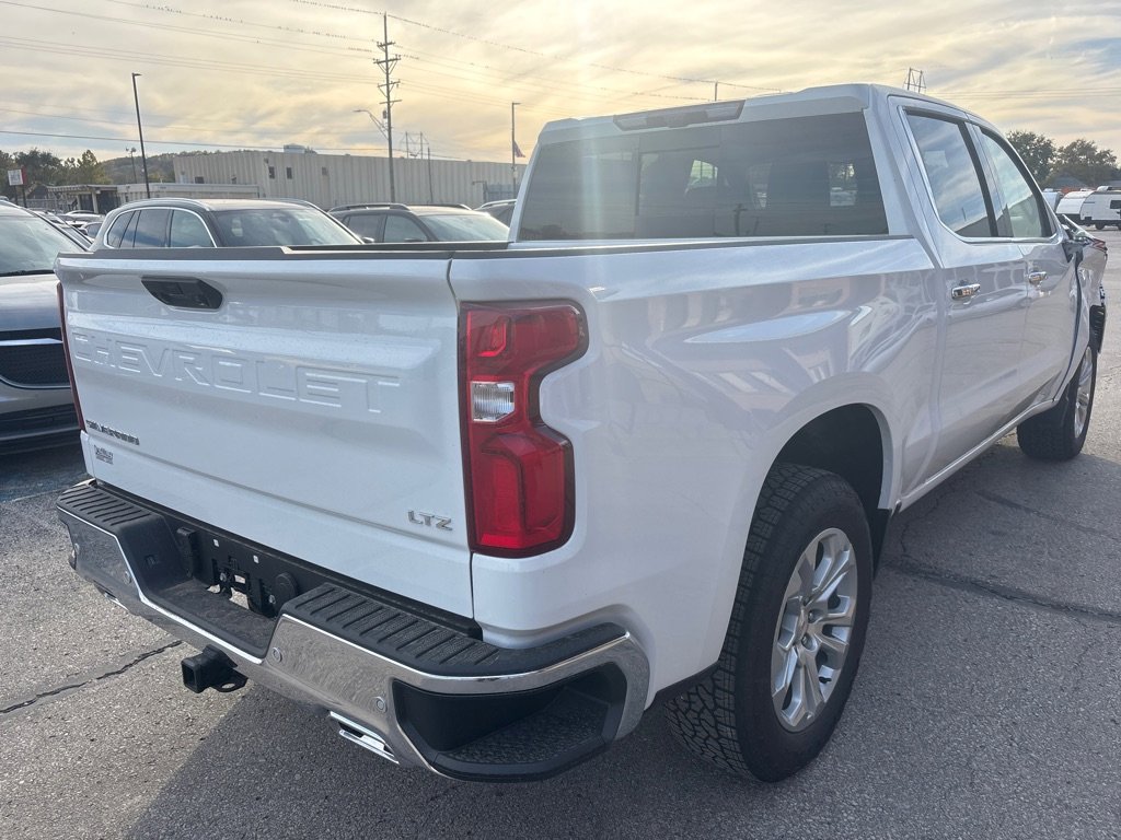 Used 2025 Chevrolet Silverado 1500 LTZ w/ LTZ Premium Package image 11