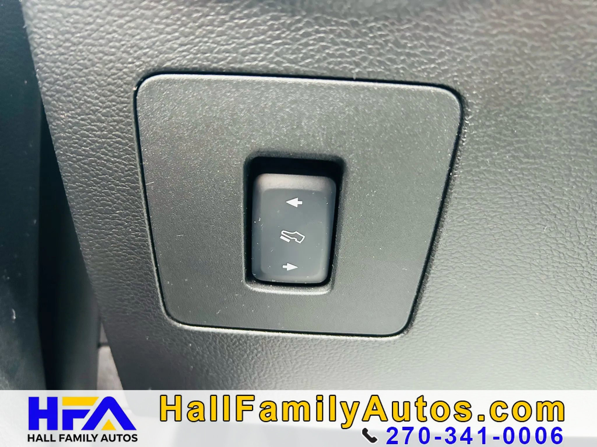 Used 2017 Ford F150 Lariat w/ Equipment Group 502A Luxury image 27