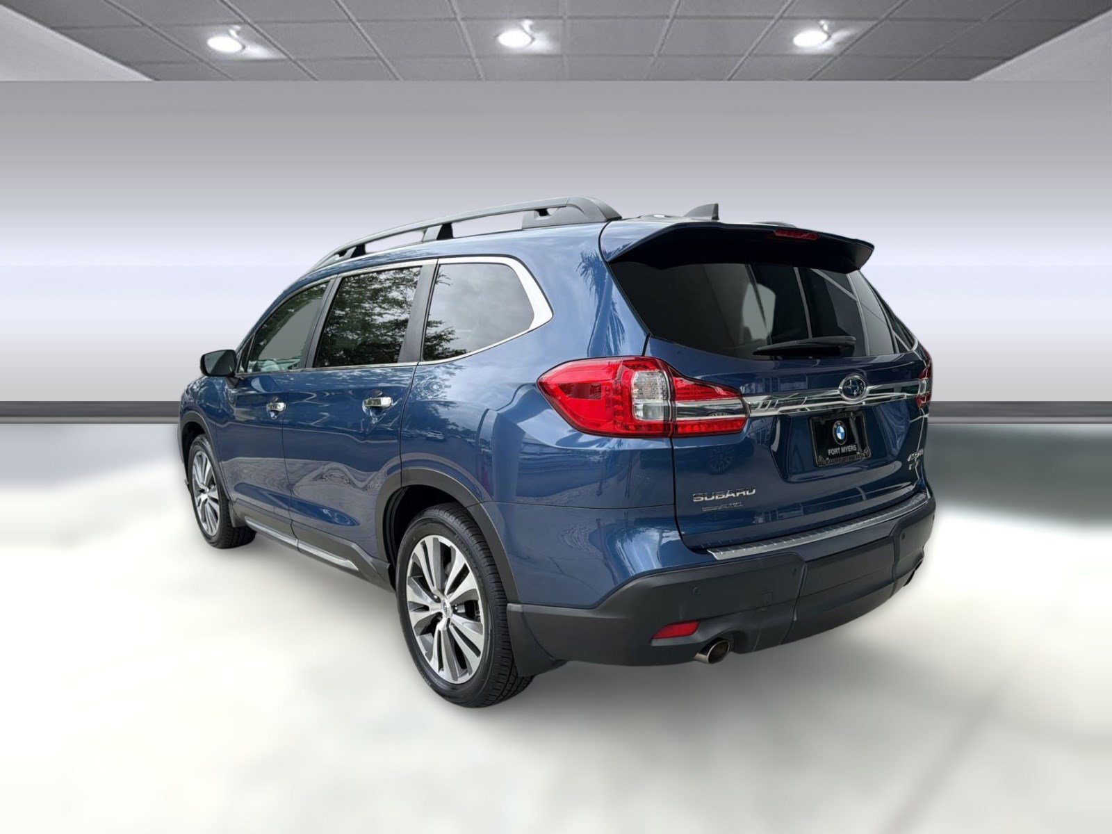 Used 2020 Subaru Ascent Touring w/ Popular Package #2 AWD/4WD image 2