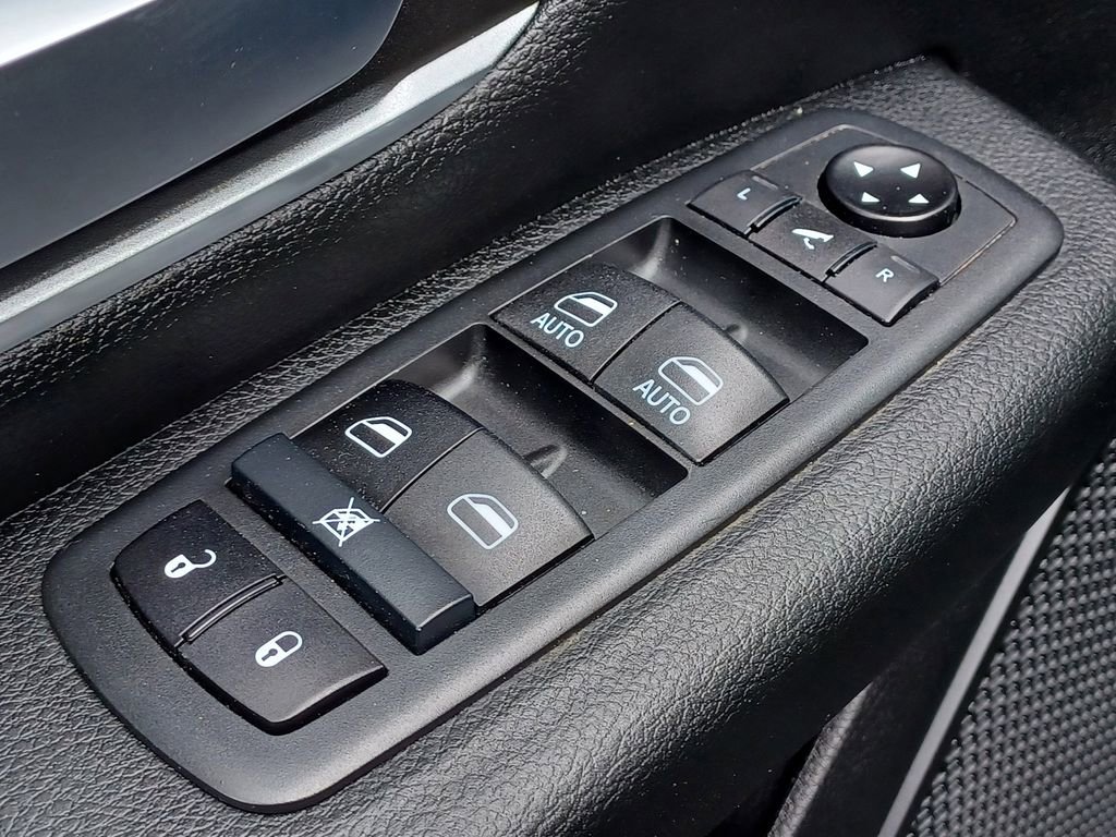 Used 2020 RAM 1500 Big Horn AWD/4WD image 12