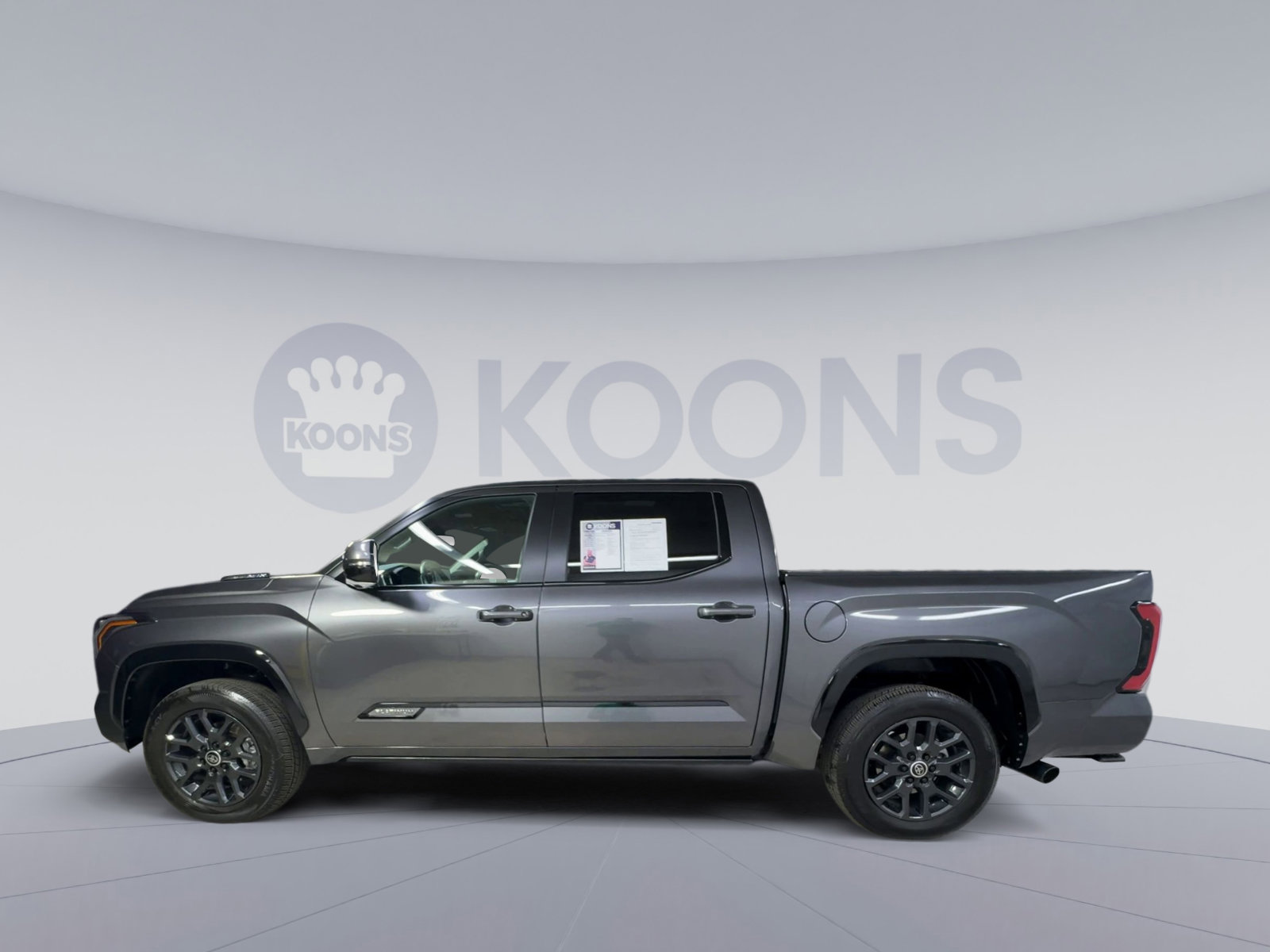 Used 2024 Toyota Tundra Platinum AWD/4WD image 7