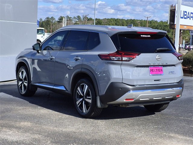Used 2023 Nissan Rogue Platinum w/ Platinum Premium Package image 4