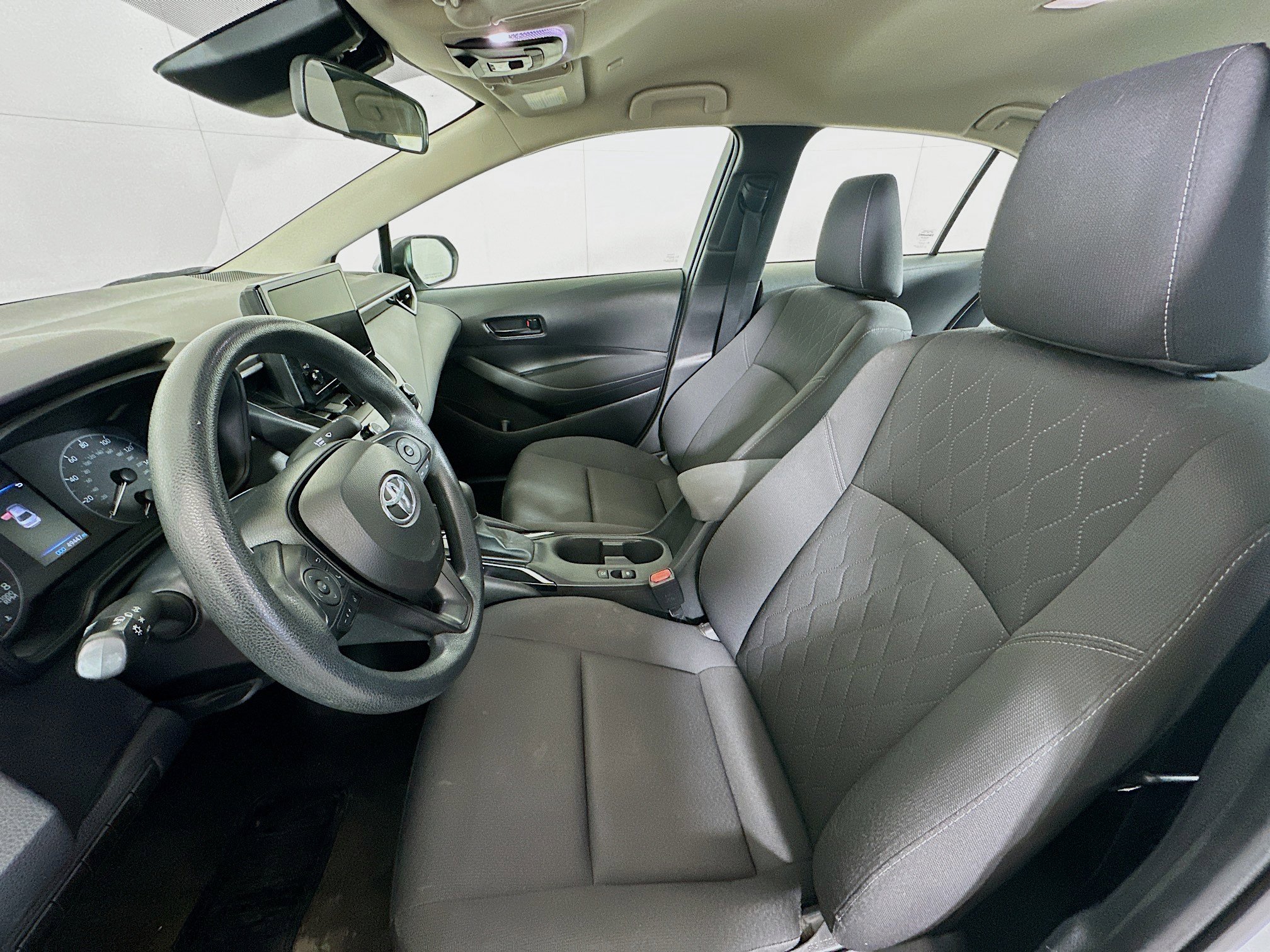 Used 2023 Toyota Corolla LE image 13