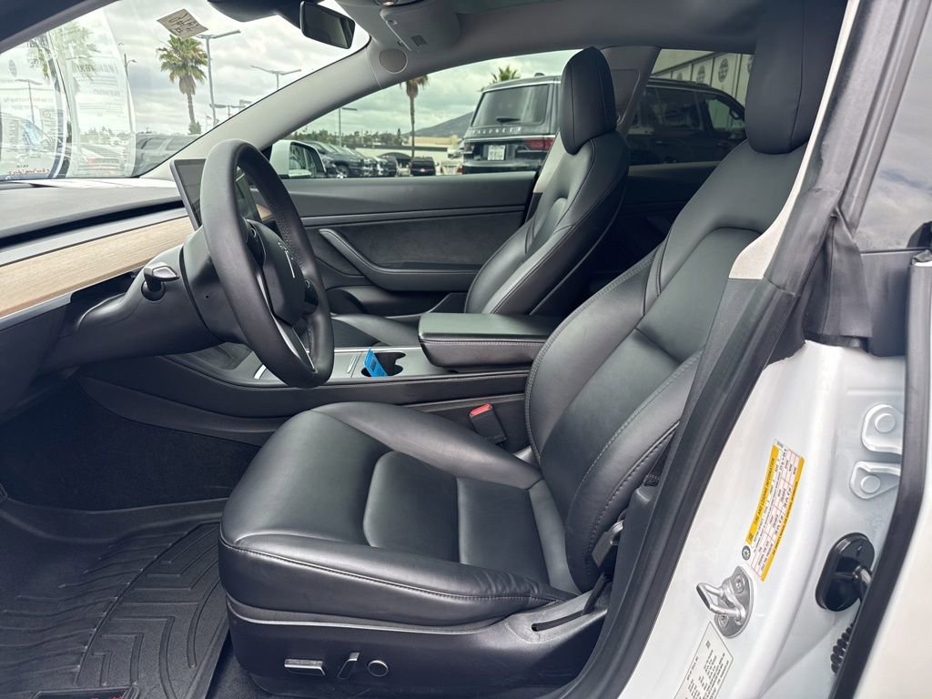 Used 2021 Tesla Model 3 Standard Range Plus RWD image 12