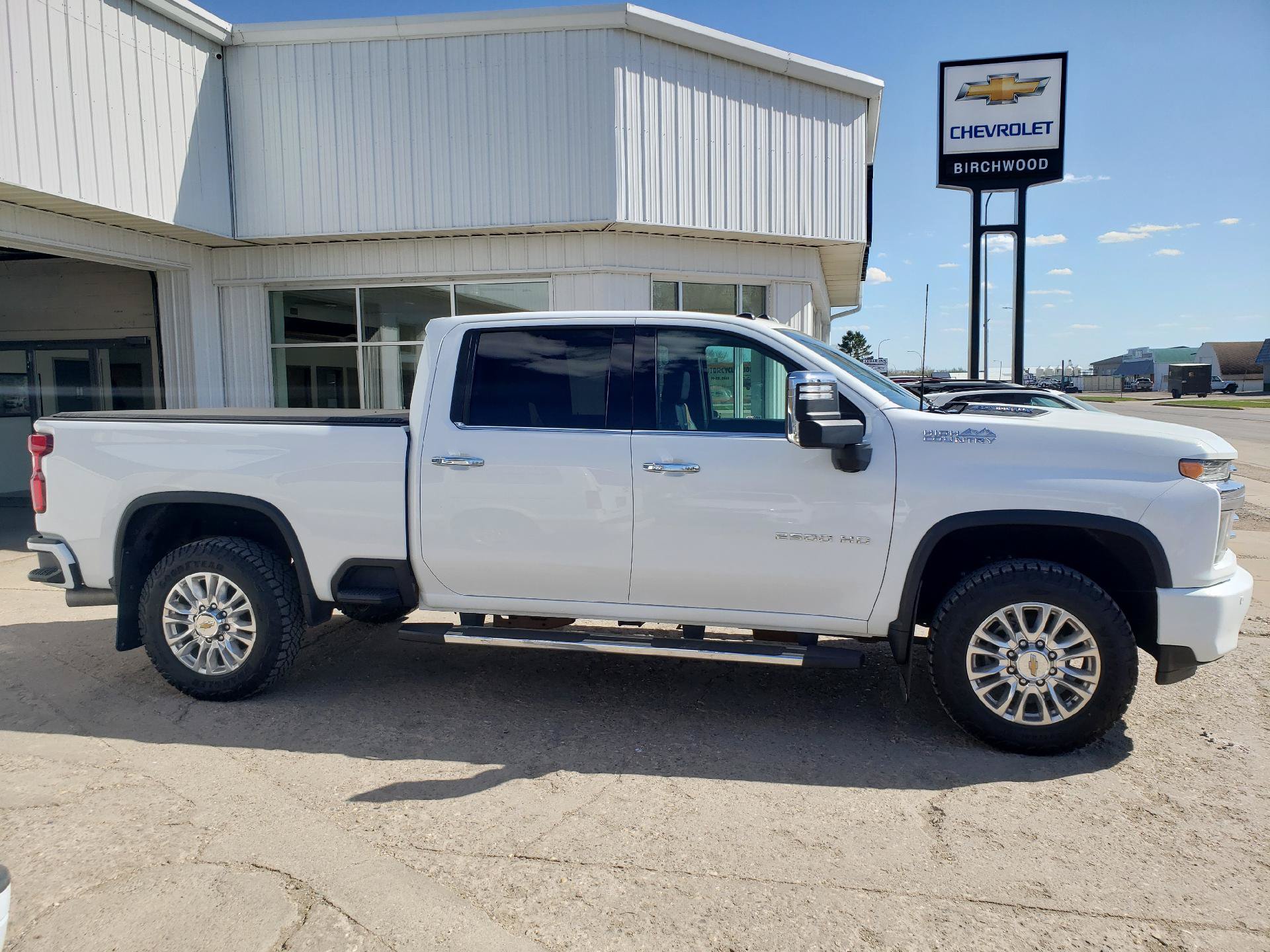 Used 2021 Chevrolet Silverado 2500 High Country w/ Z71 Off-Road Package AWD/4WD image 6
