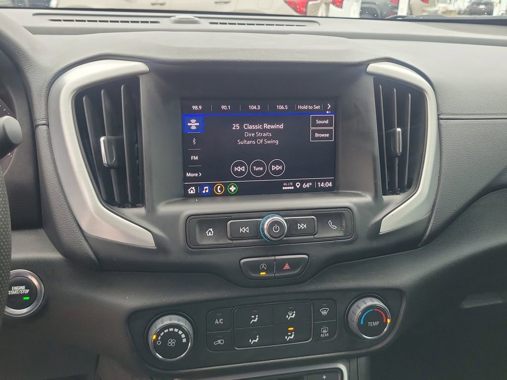 Used 2024 GMC Terrain SLE image 26