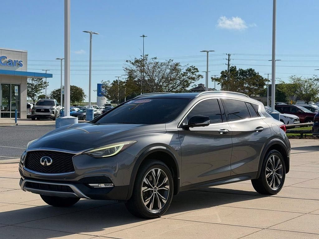 Used 2018 INFINITI QX30 Premium w/ Technology Package AWD/4WD image 7