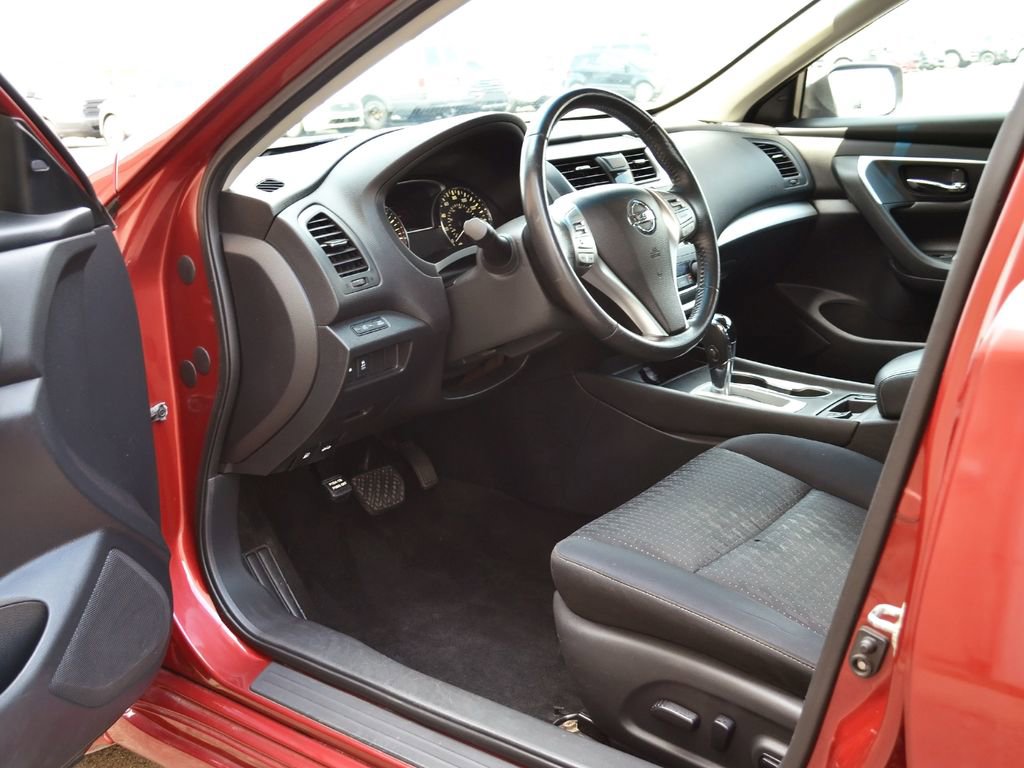 Used 2016 Nissan Altima 2.5 image 28