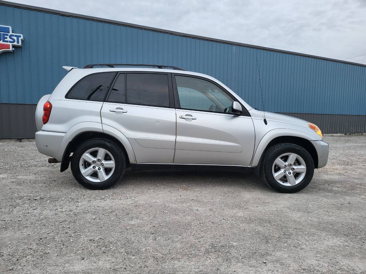 Used 2005 Toyota RAV4 4WD image 6