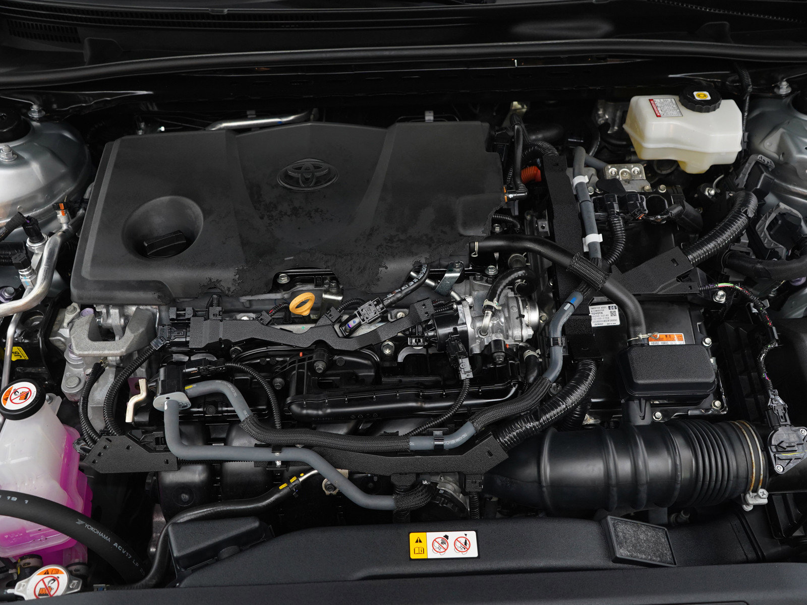 Used 2024 Toyota Camry XLE w/ Navigation Package FWD image 30