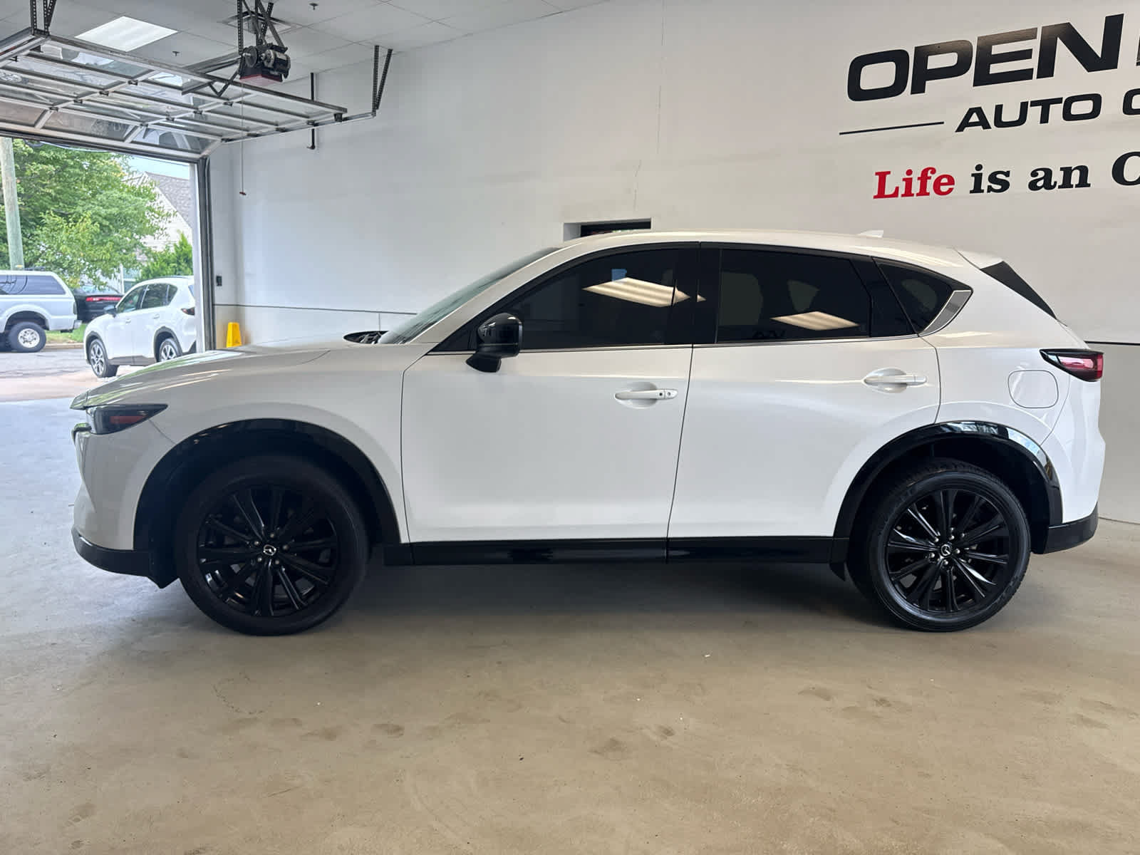 Used 2023 MAZDA CX-5 AWD 2.5 Turbo image 3