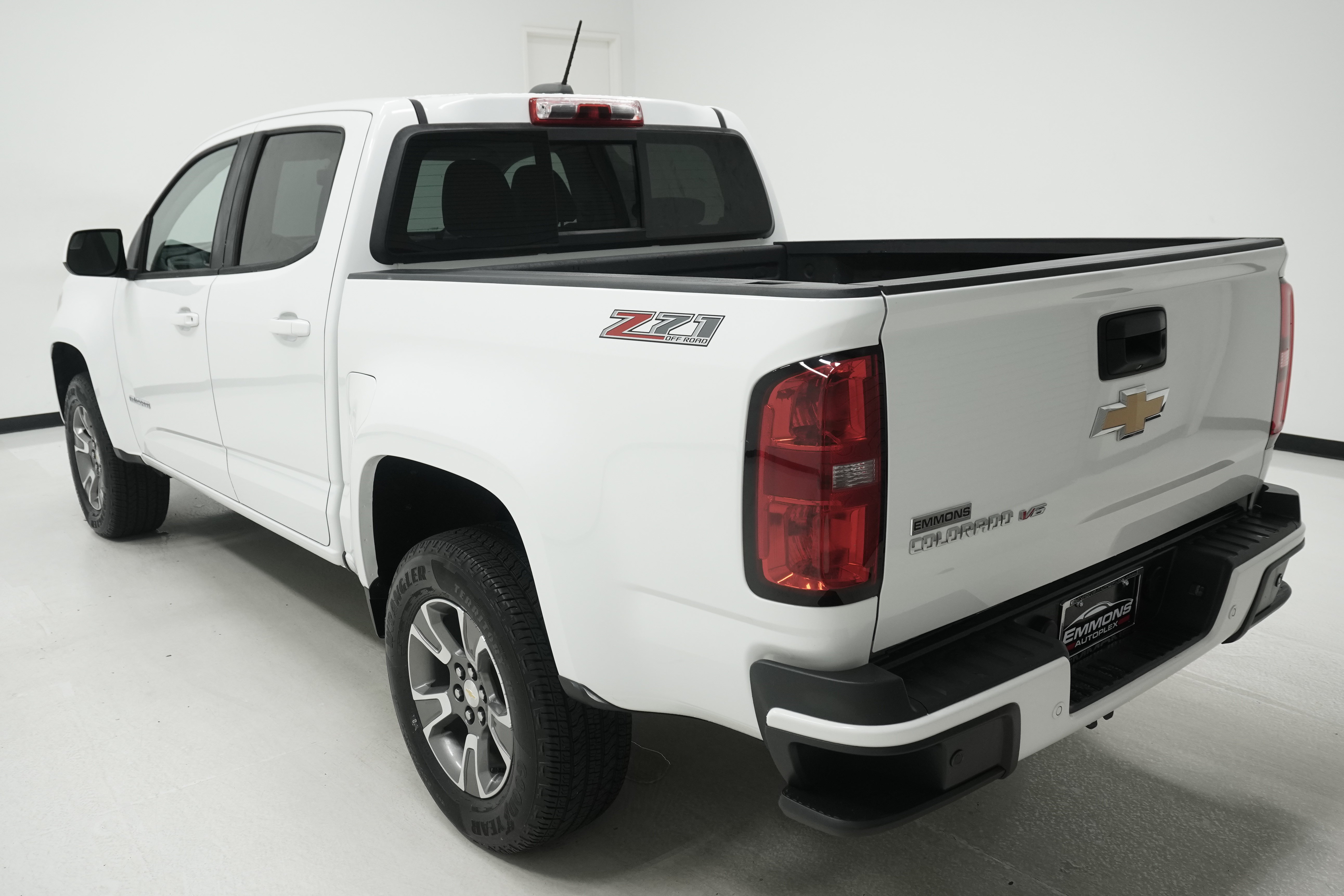 Used 2019 Chevrolet Colorado Z71 AWD/4WD image 5