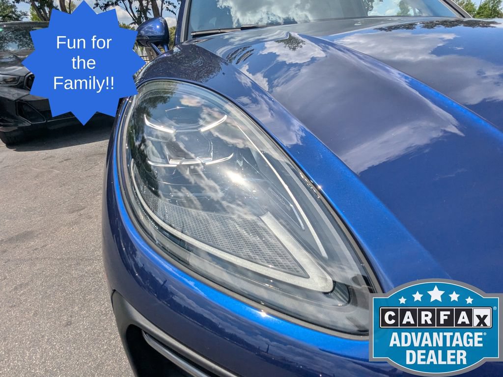 Used 2025 Porsche Macan AWD/4WD image 20