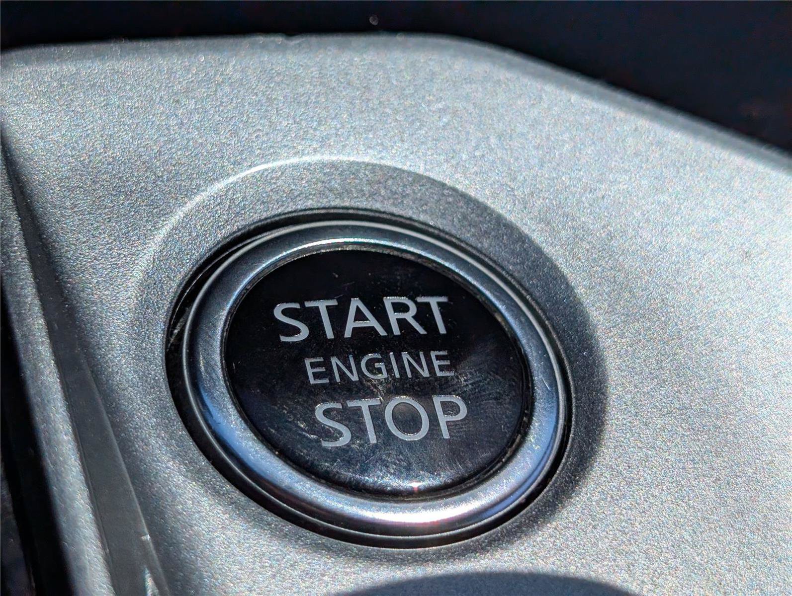 Used 2024 Nissan Altima 2.5 SV FWD image 24
