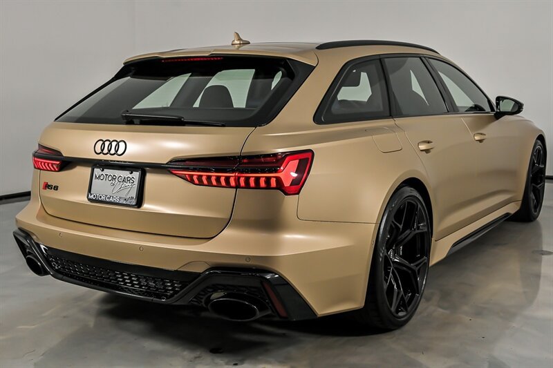 Used 2024 Audi RS 6 performance AWD/4WD image 10