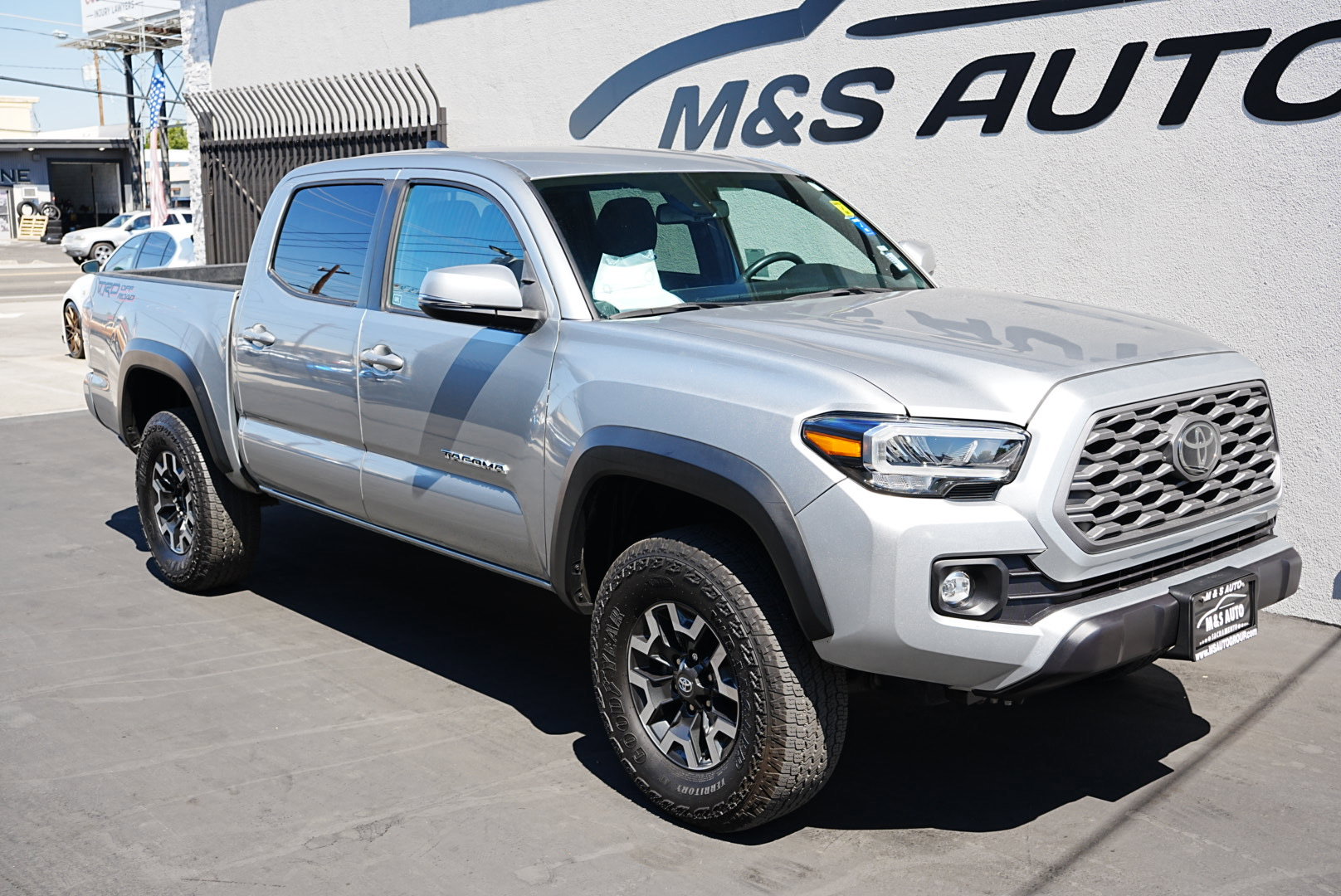 Used 2022 Toyota Tacoma TRD Off-Road image 3