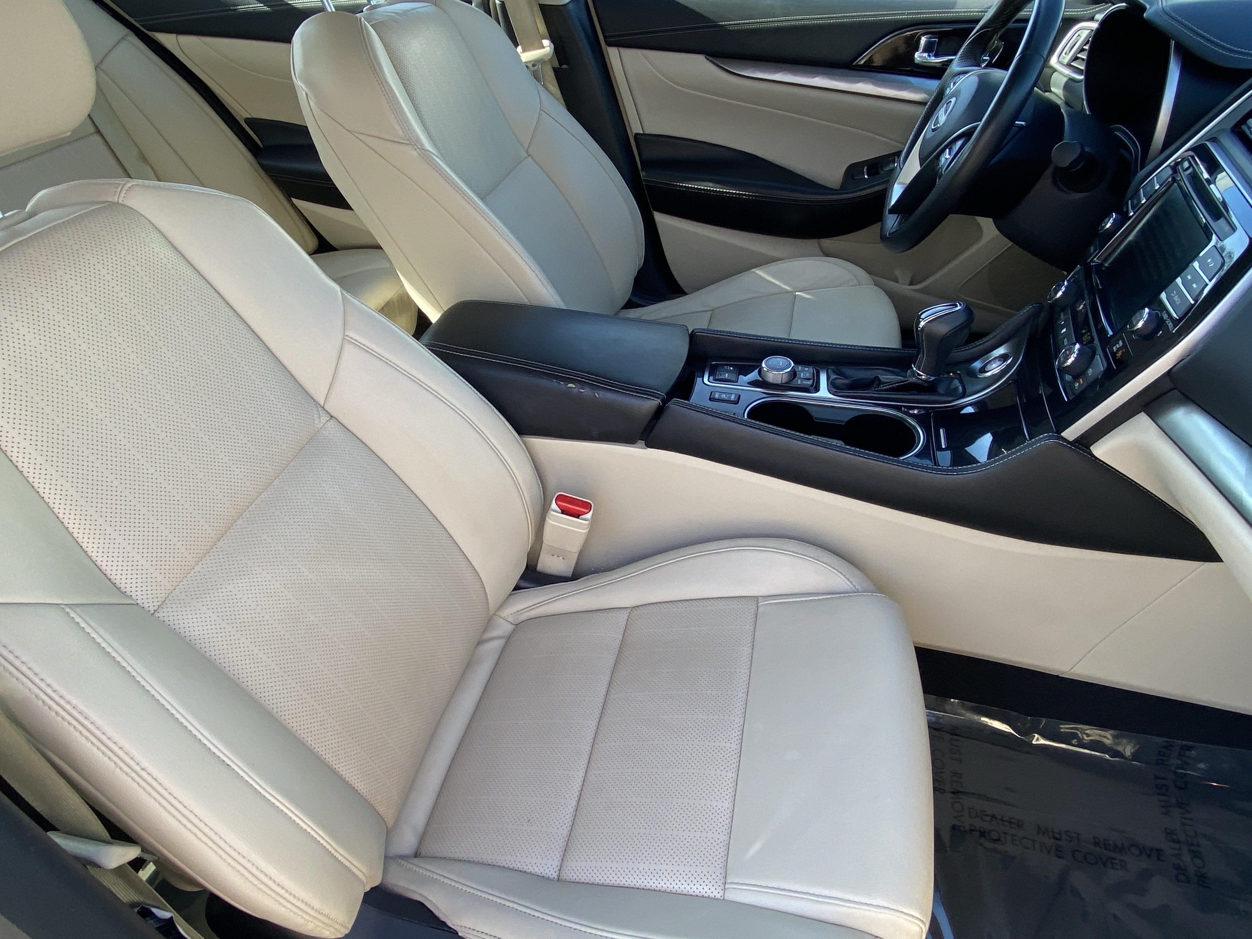 Used 2023 Nissan Maxima SV w/ Floor Mat Group FWD image 10