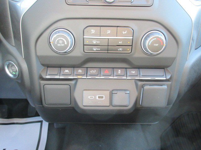 Used 2025 Chevrolet Silverado 1500 Custom image 19