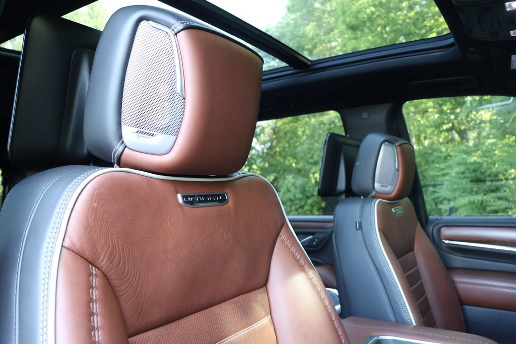 Certified 2024 GMC Yukon Denali Ultimate w/ LPO, Floor Liner Package AWD/4WD image 44