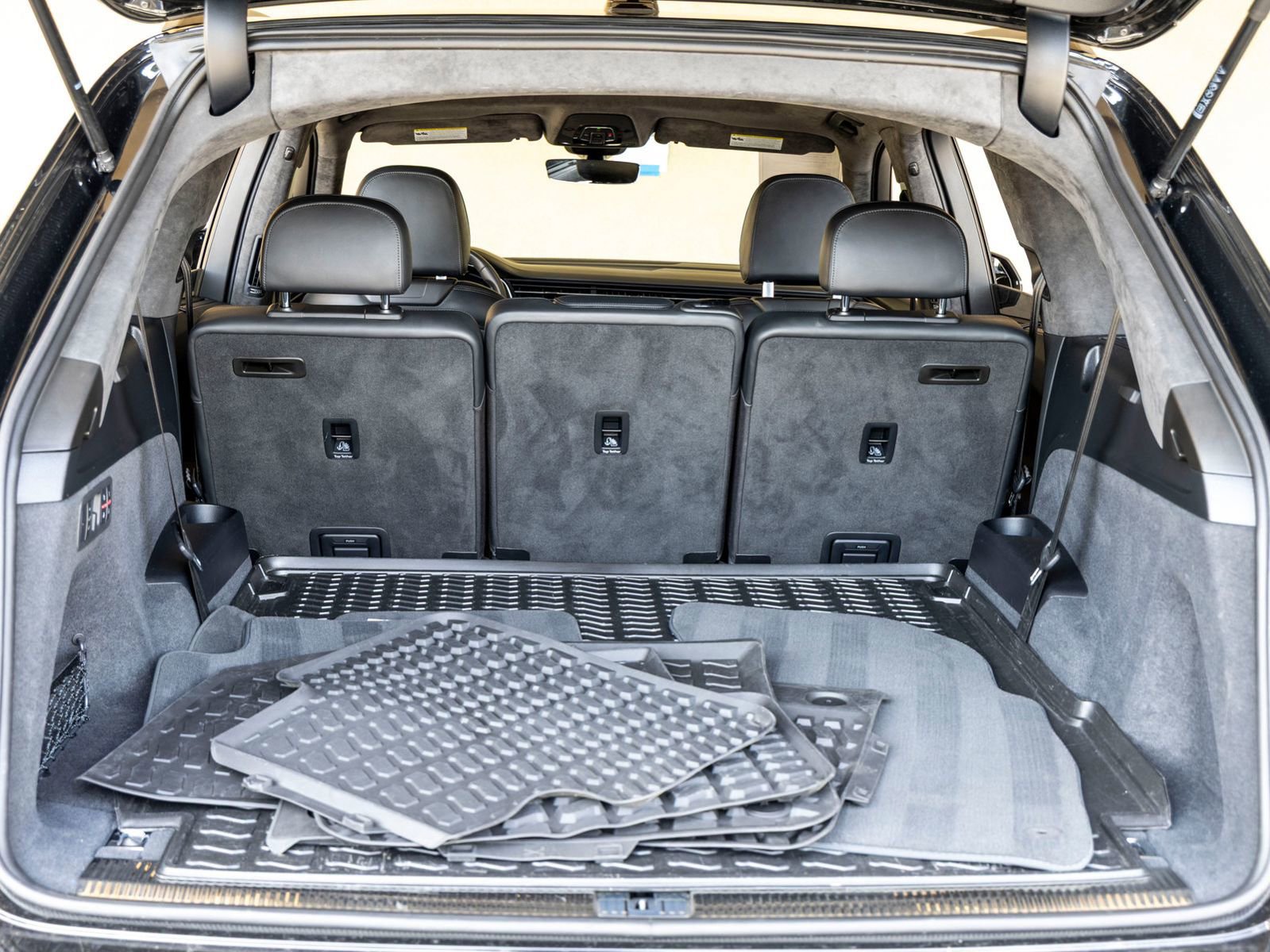 Used 2022 Audi Q7 3.0T Prestige image 22