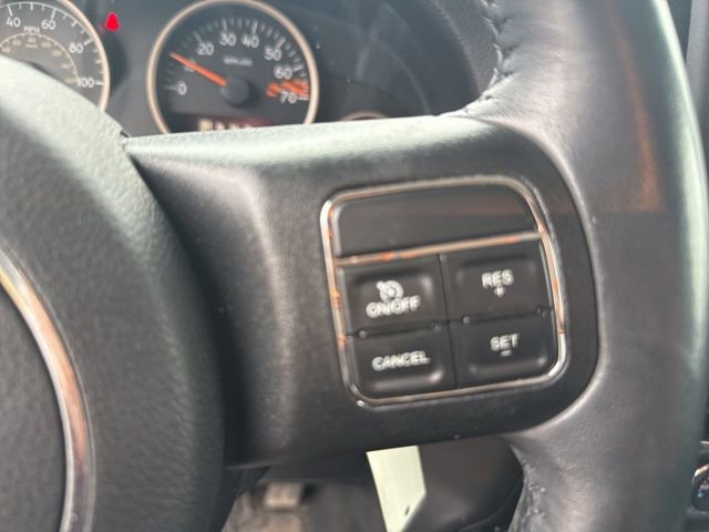 Used 2016 Jeep Wrangler Unlimited Sahara image 15