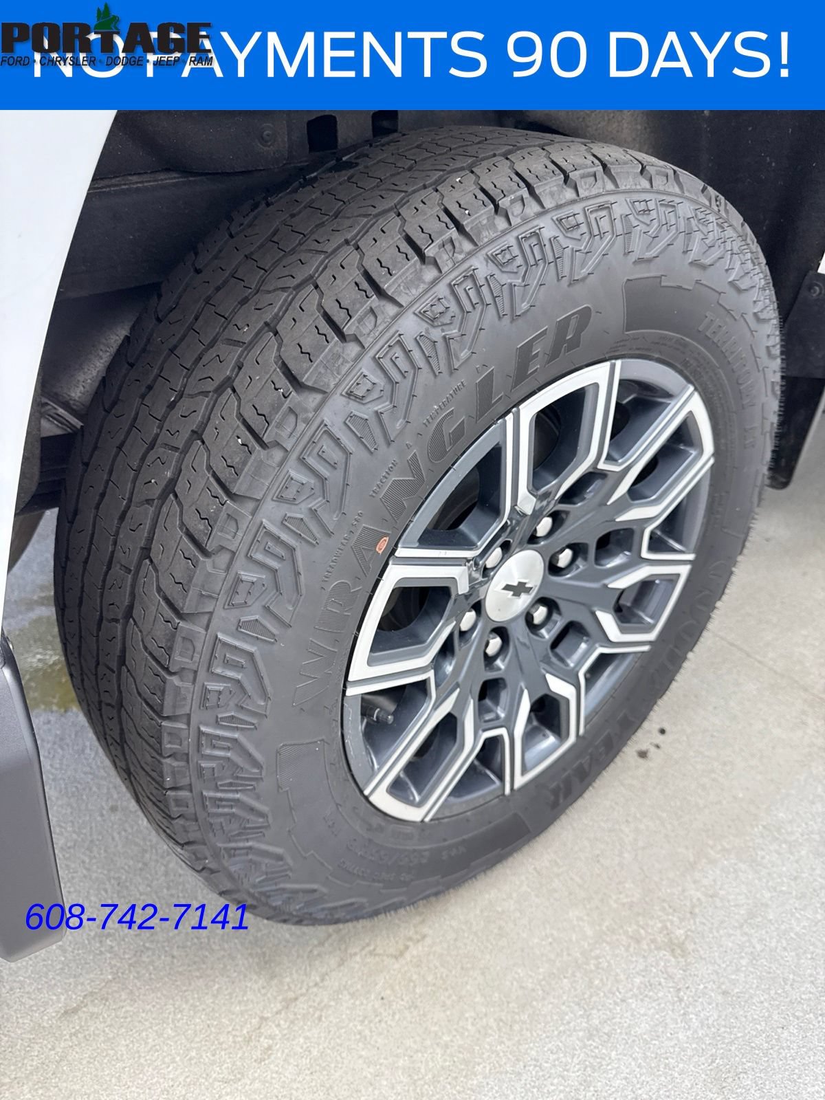 Used 2024 Chevrolet Colorado Z71 w/ Z71 Convenience Package 2 AWD/4WD image 41