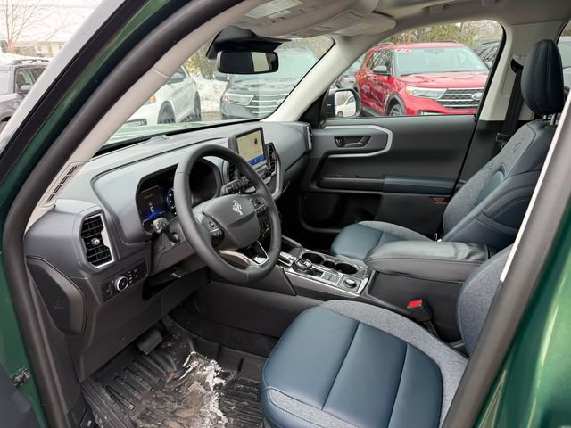 Used 2024 Ford Bronco Sport Outer Banks w/ Tech Package AWD/4WD image 3