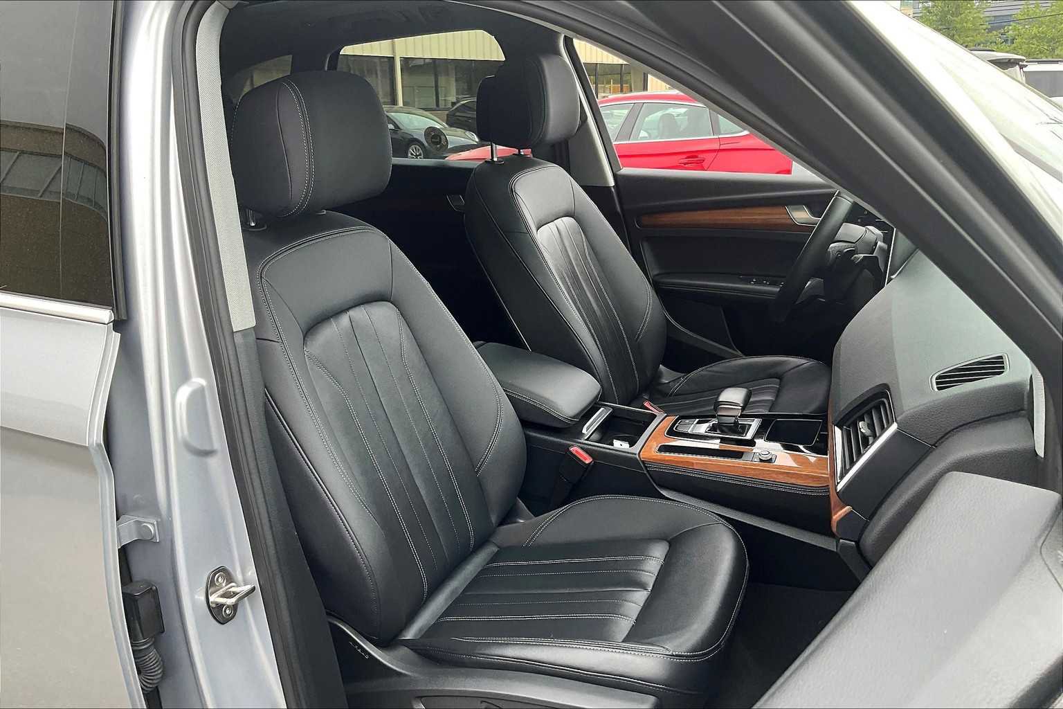 Used 2022 Audi Q5 2.0T Premium Plus w/ Premium Plus Package image 11