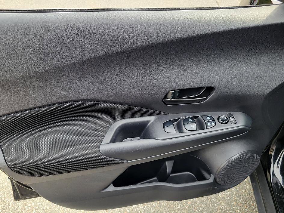 Certified 2024 Nissan Kicks S image 9