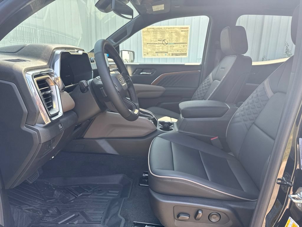 New 2026 GMC Canyon Denali w/ LPO, Denali Black Edition AWD/4WD image 12