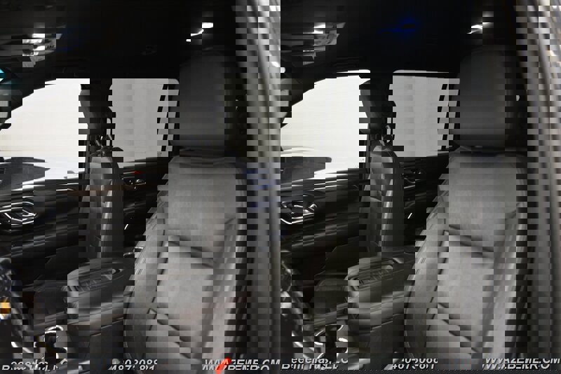 Used 2021 Chevrolet Suburban LT RWD image 14