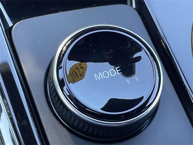 Used 2025 Chevrolet Equinox RS w/ Safety and Technology Package image 39