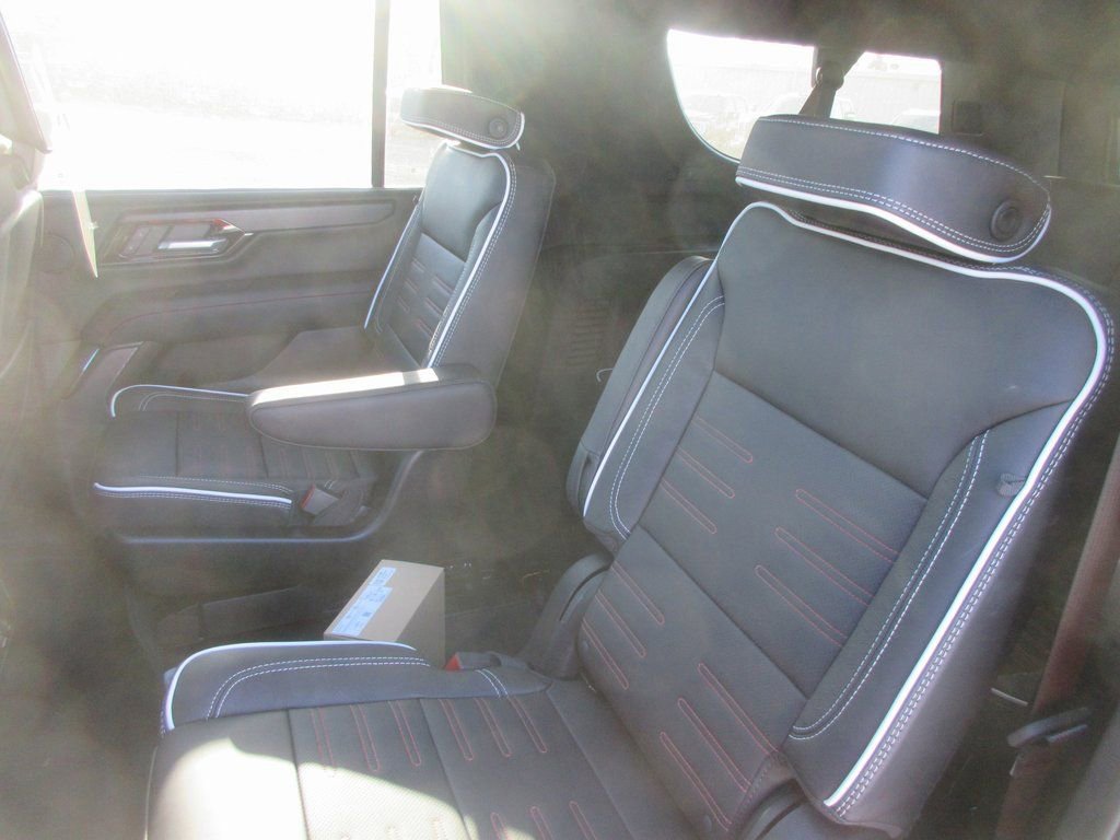 New 2026 GMC Yukon XL AT4 Ultimate image 13