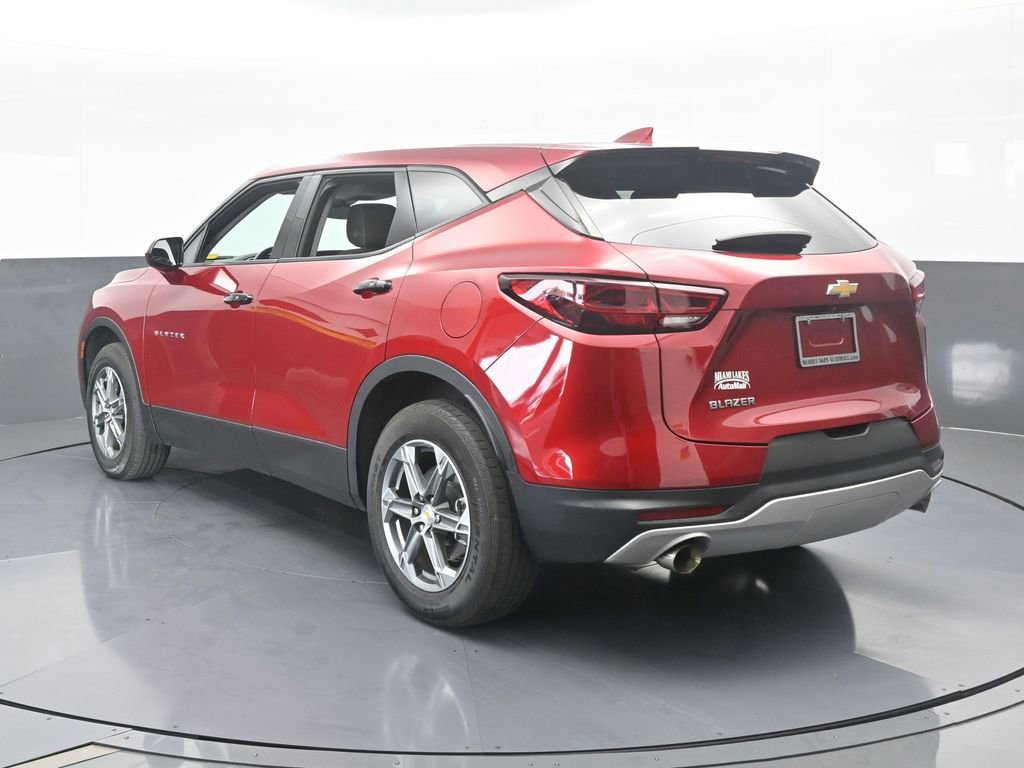 Used 2023 Chevrolet Blazer LT image 4