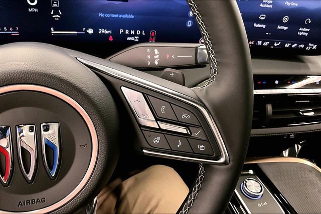 Used 2025 Buick Enclave Avenir w/ Trailering Package, 5000 lbs. image 25