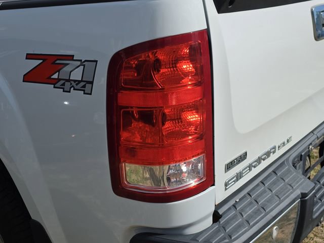 Used 2009 GMC Sierra 1500 SLE w/ Power Pack Plus AWD/4WD image 10