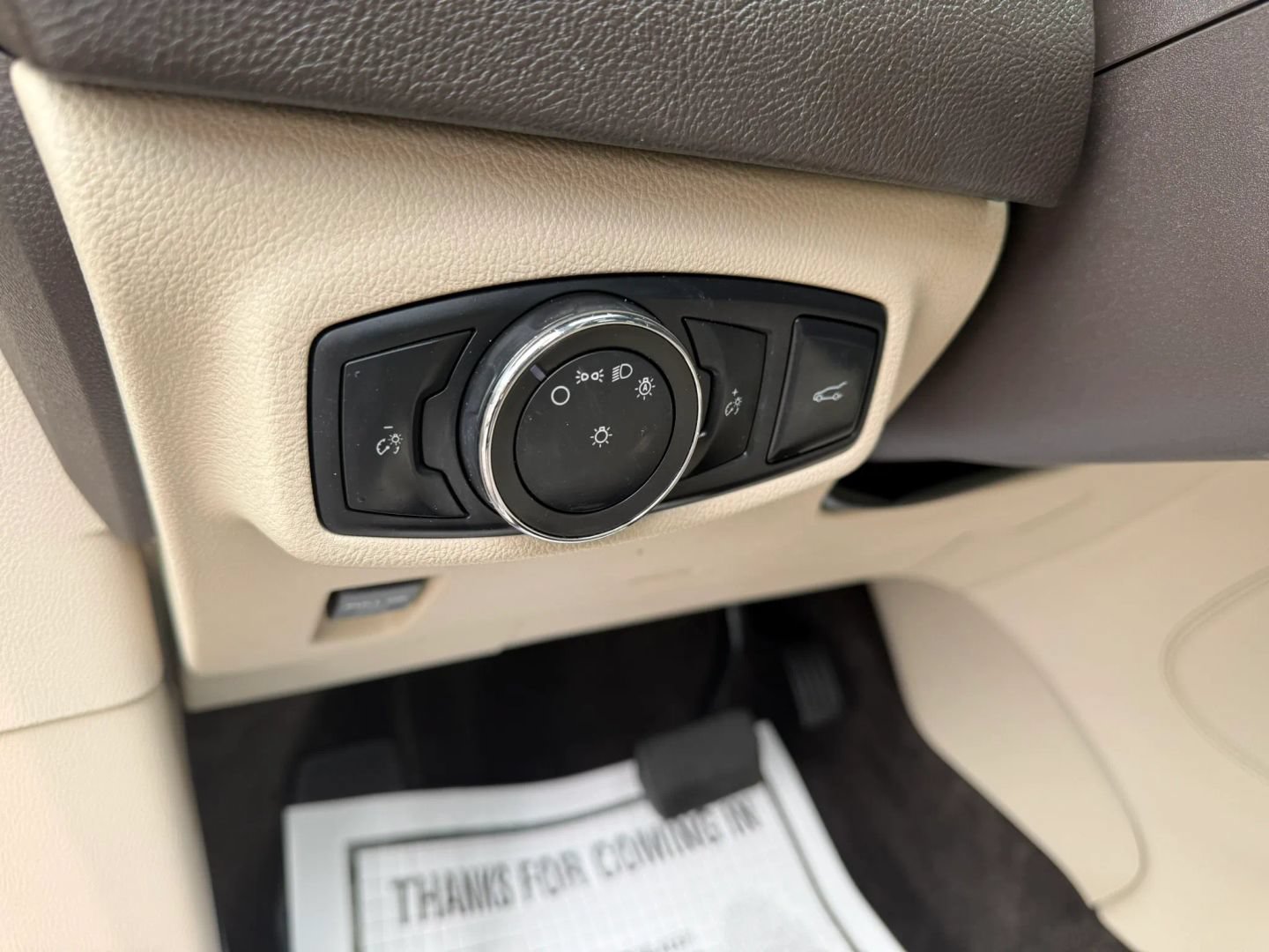 Used 2019 Lincoln MKC Select w/ Select Plus Package AWD/4WD image 28