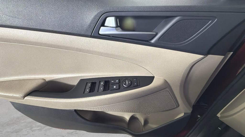 Used 2017 Hyundai Tucson SE image 23