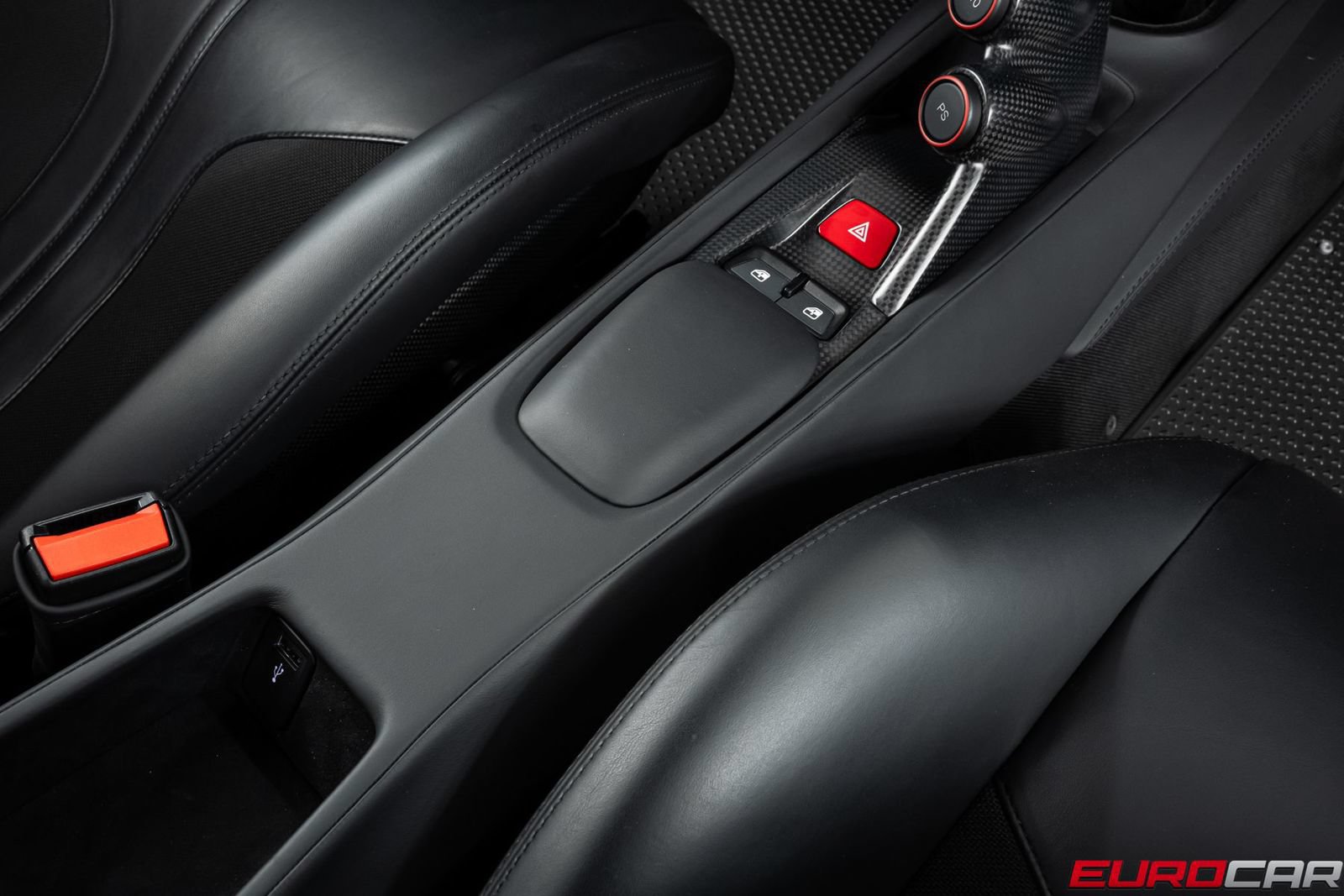 Used 2019 Ferrari 488 Pista Coupe RWD image 39