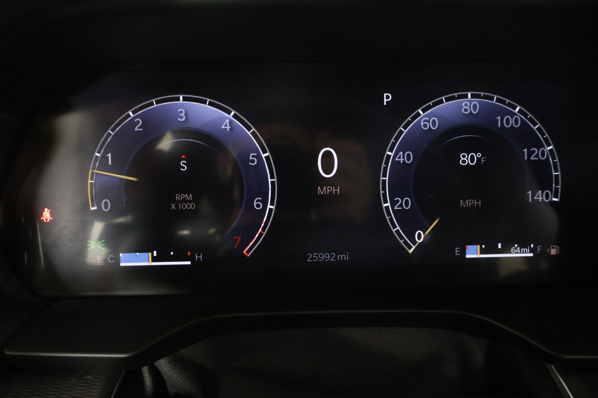 Used 2024 Jeep Grand Cherokee Laredo w/ Luxury Tech Group I AWD/4WD image 4