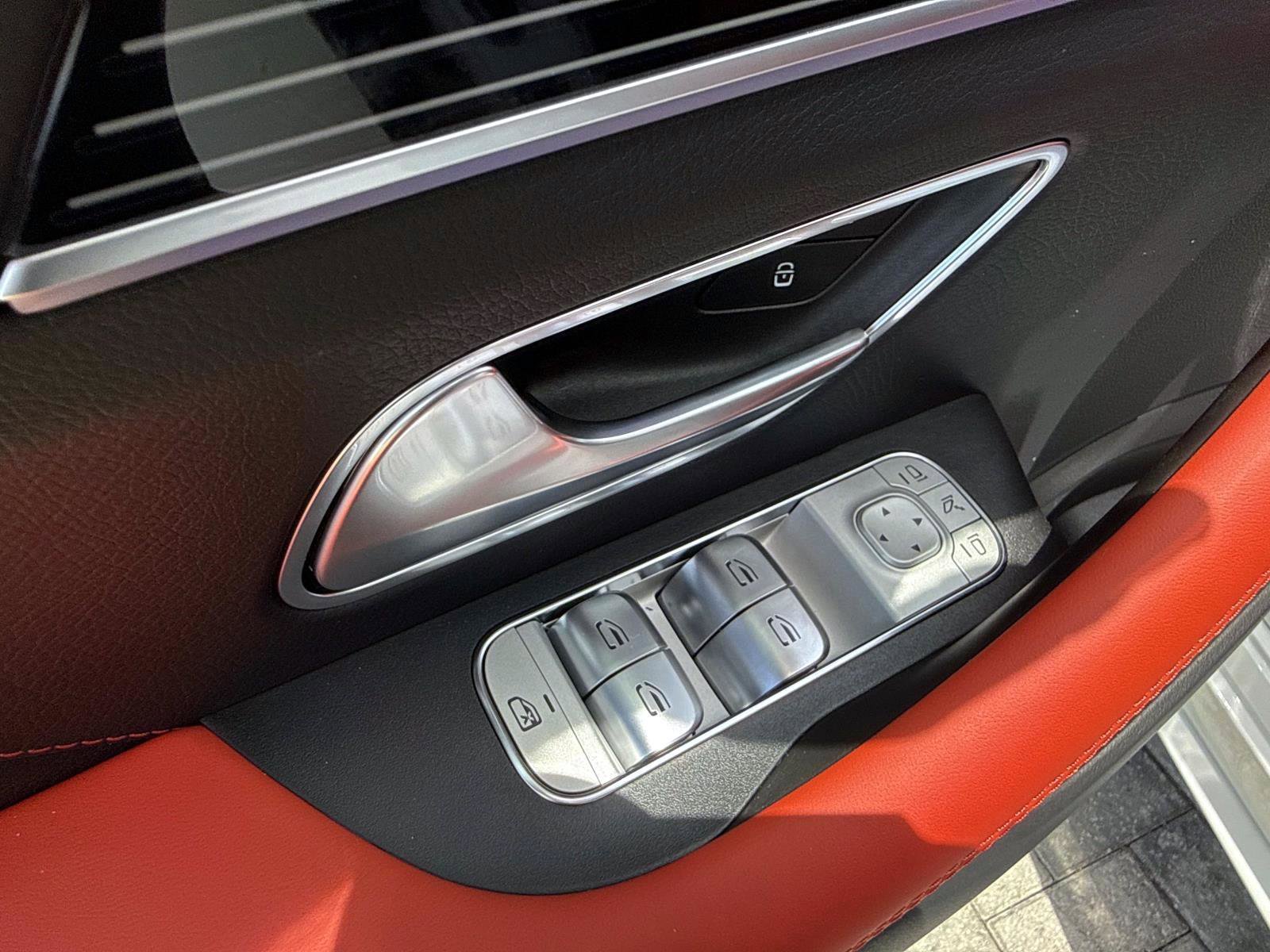 New 2026 Mercedes-Benz GLE 53 AMG 4MATIC Coupe image 17